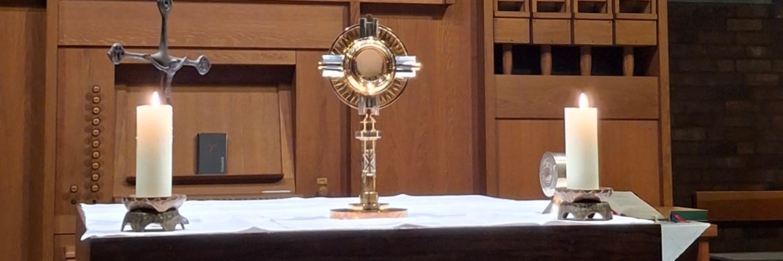 Adoratio - Eucharistische Anbetung