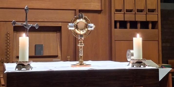 Adoratio - Eucharistische Anbetung